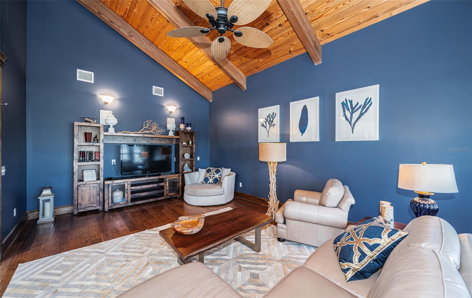 Image 56 of 90 For 934 Eldorado Avenue