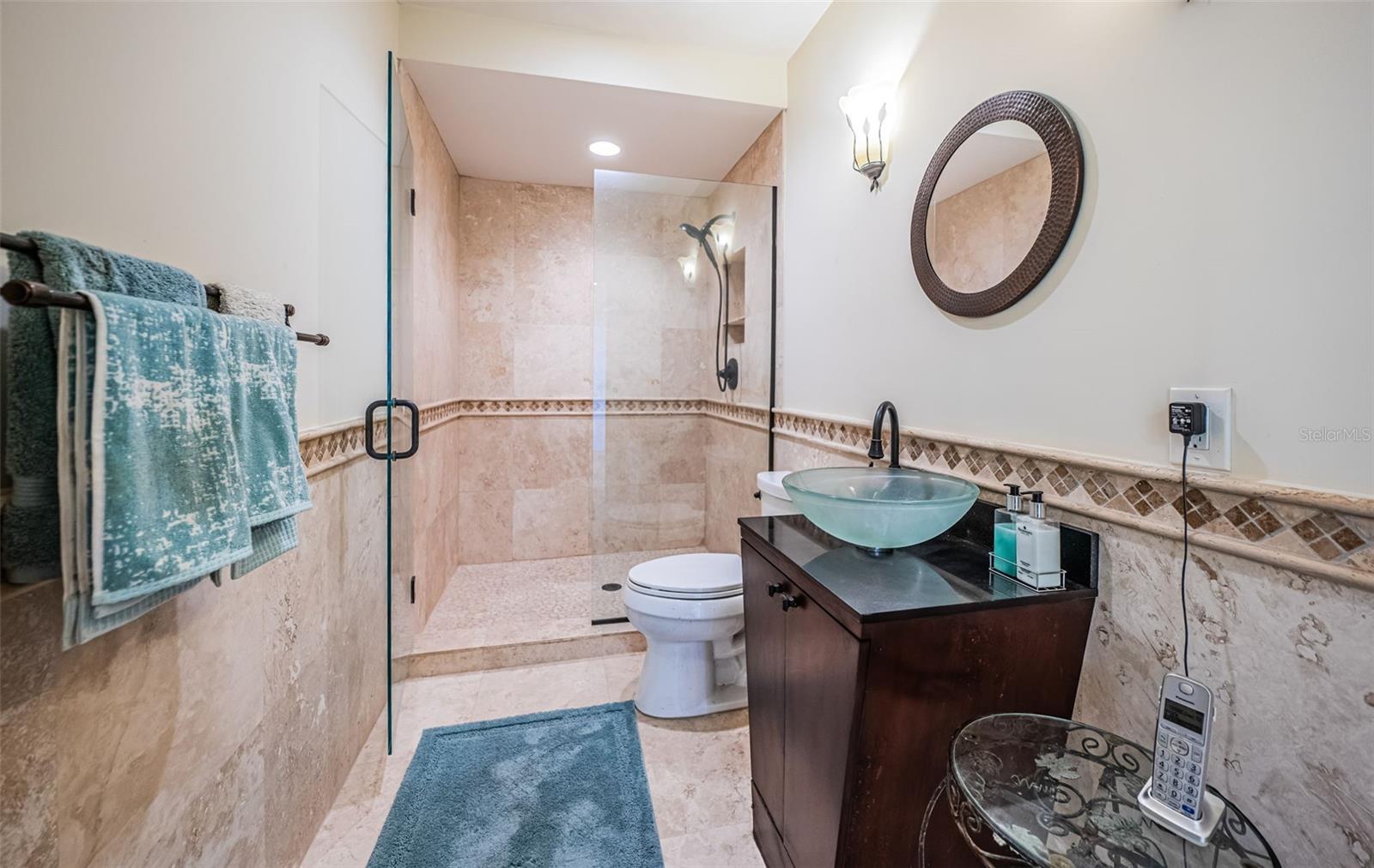 Image 58 of 90 For 934 Eldorado Avenue