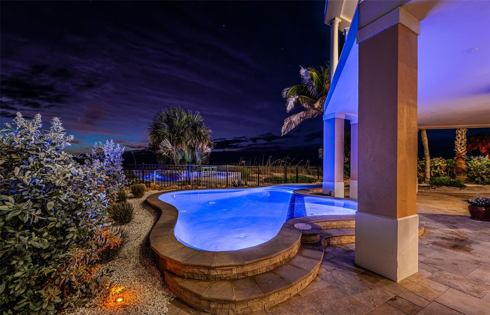 Image 75 of 90 For 934 Eldorado Avenue