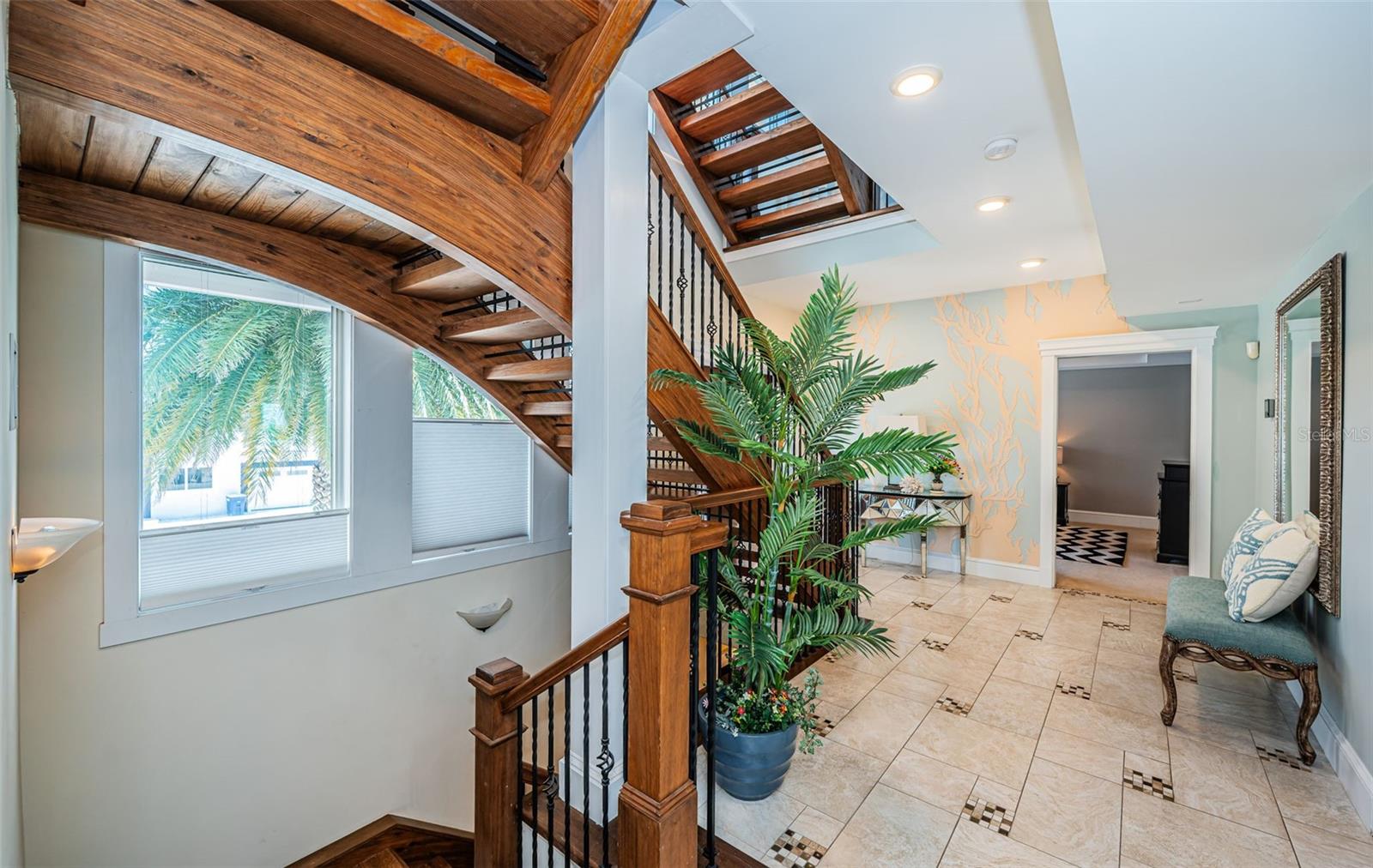 Image 9 of 90 For 934 Eldorado Avenue