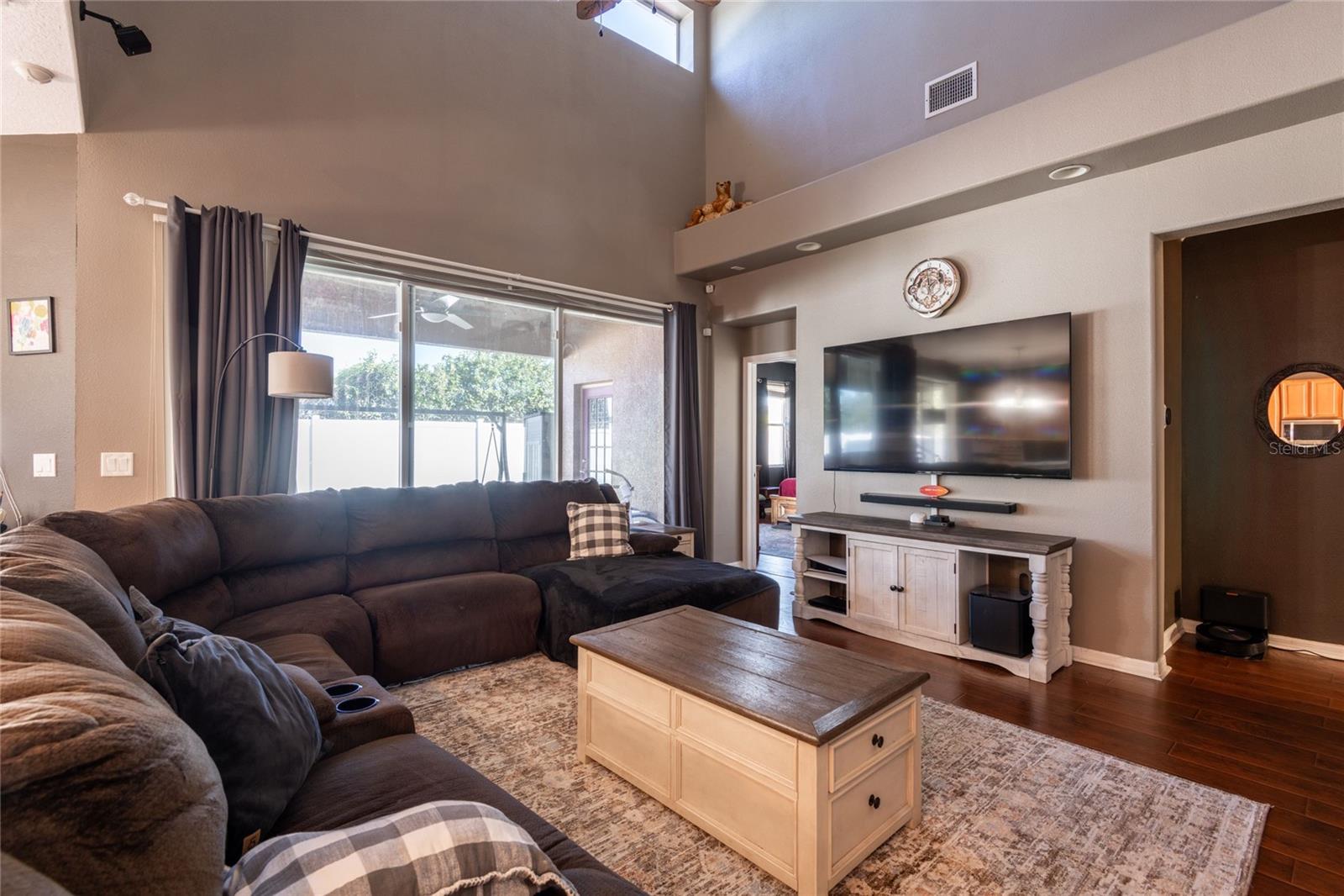 Image 18 of 55 For 3987 Ashworth Place