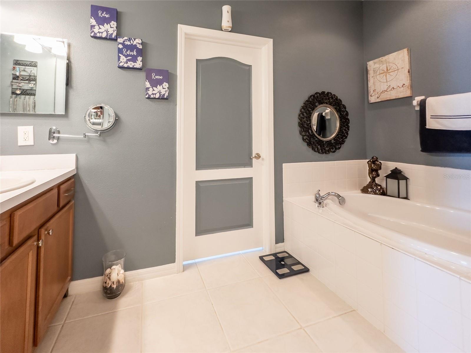 Image 29 of 55 For 3987 Ashworth Place