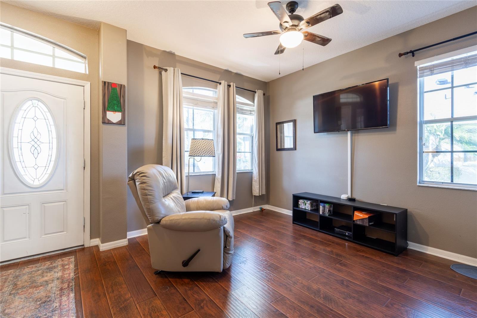 Image 7 of 55 For 3987 Ashworth Place