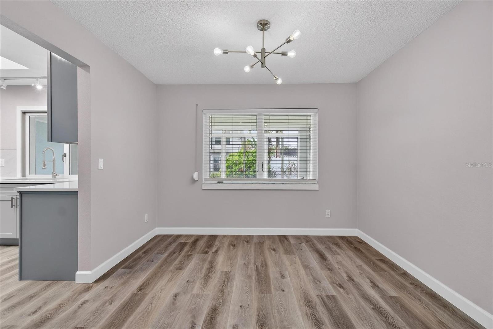 Image 10 of 26 For 5630 Venetian Boulevard Ne