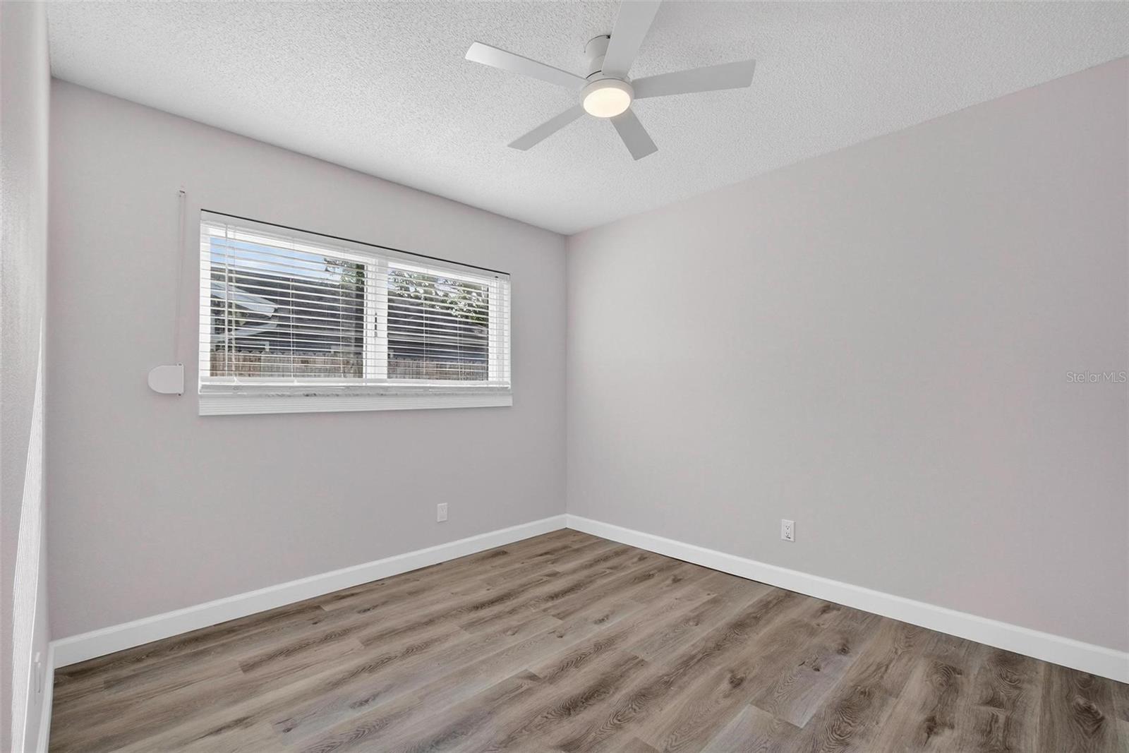 Image 12 of 26 For 5630 Venetian Boulevard Ne