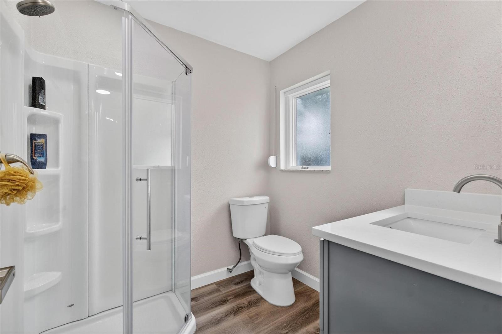 Image 17 of 26 For 5630 Venetian Boulevard Ne