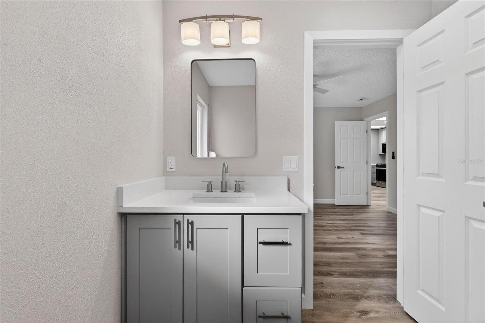 Image 18 of 26 For 5630 Venetian Boulevard Ne