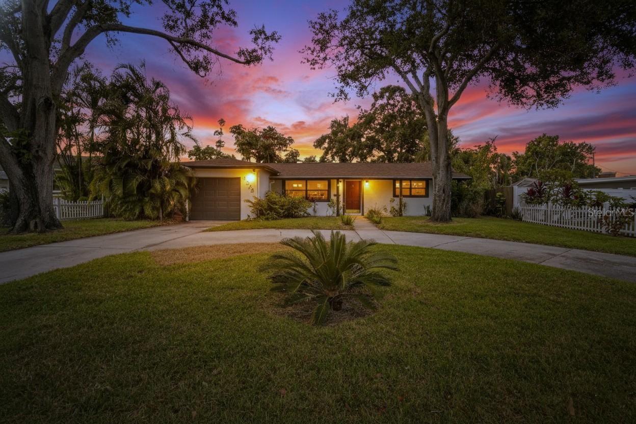 Details for 4573 20th Avenue N, ST PETERSBURG, FL 33713