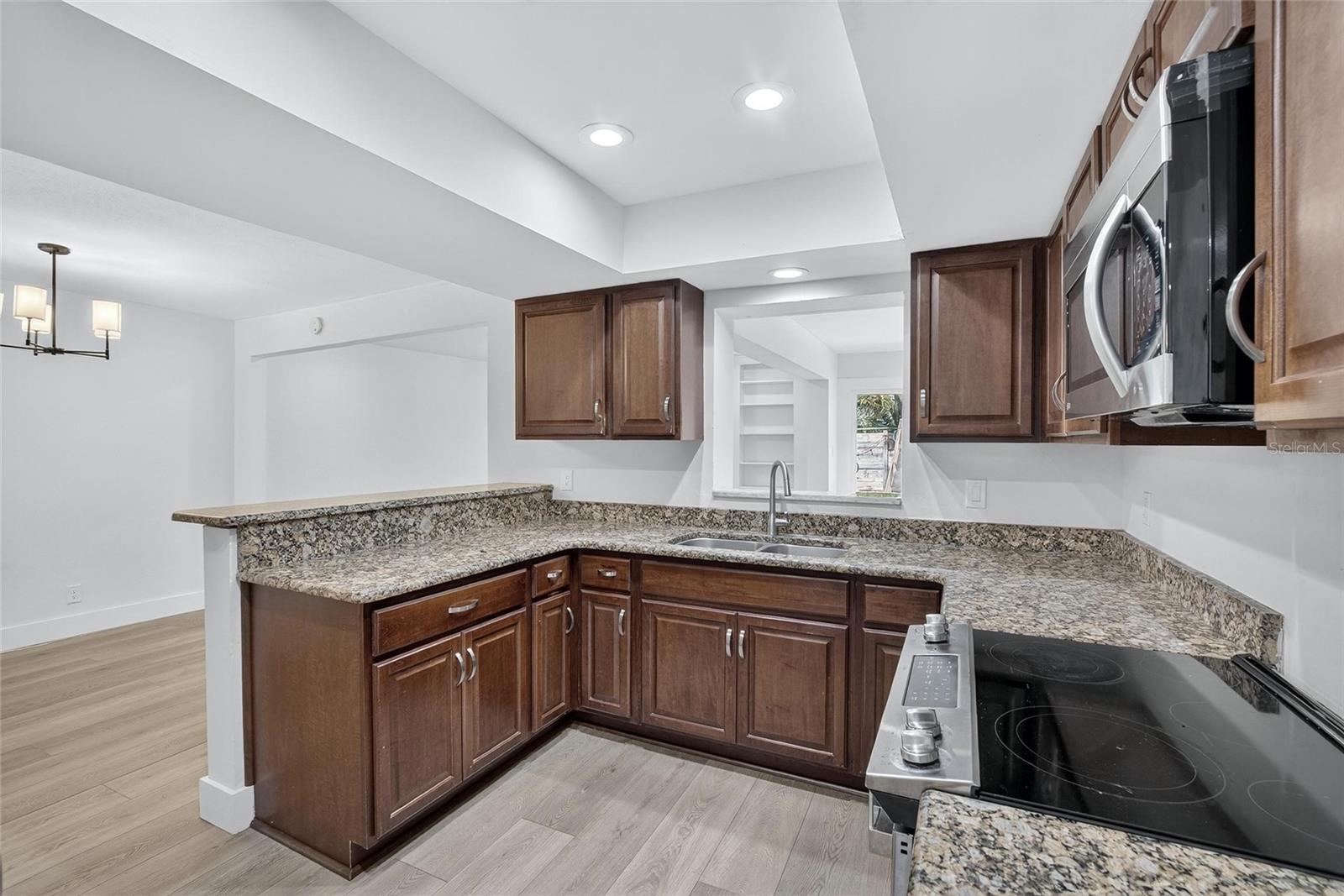 Image 10 of 48 For 4573 20th Avenue N