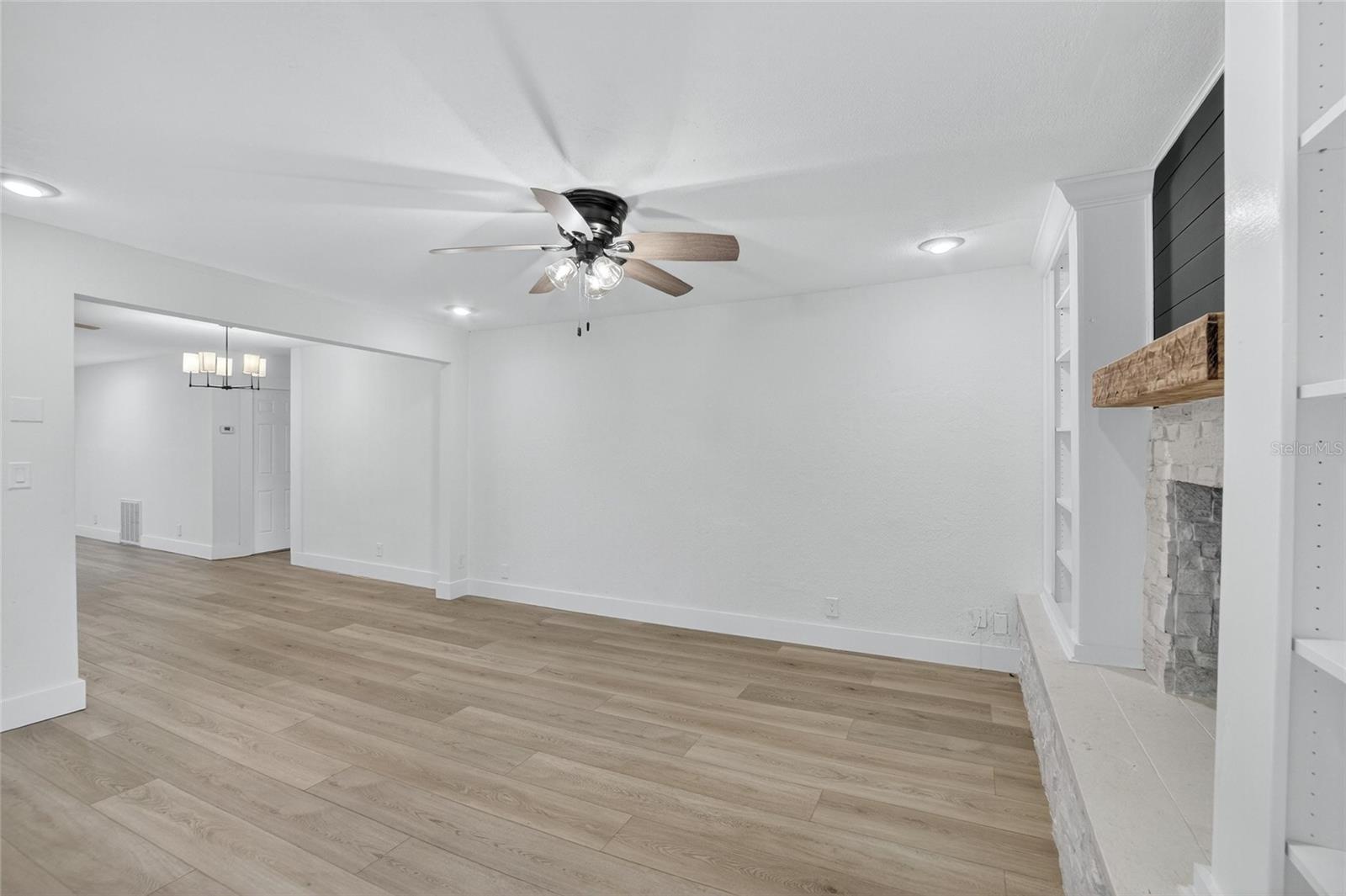 Image 16 of 48 For 4573 20th Avenue N