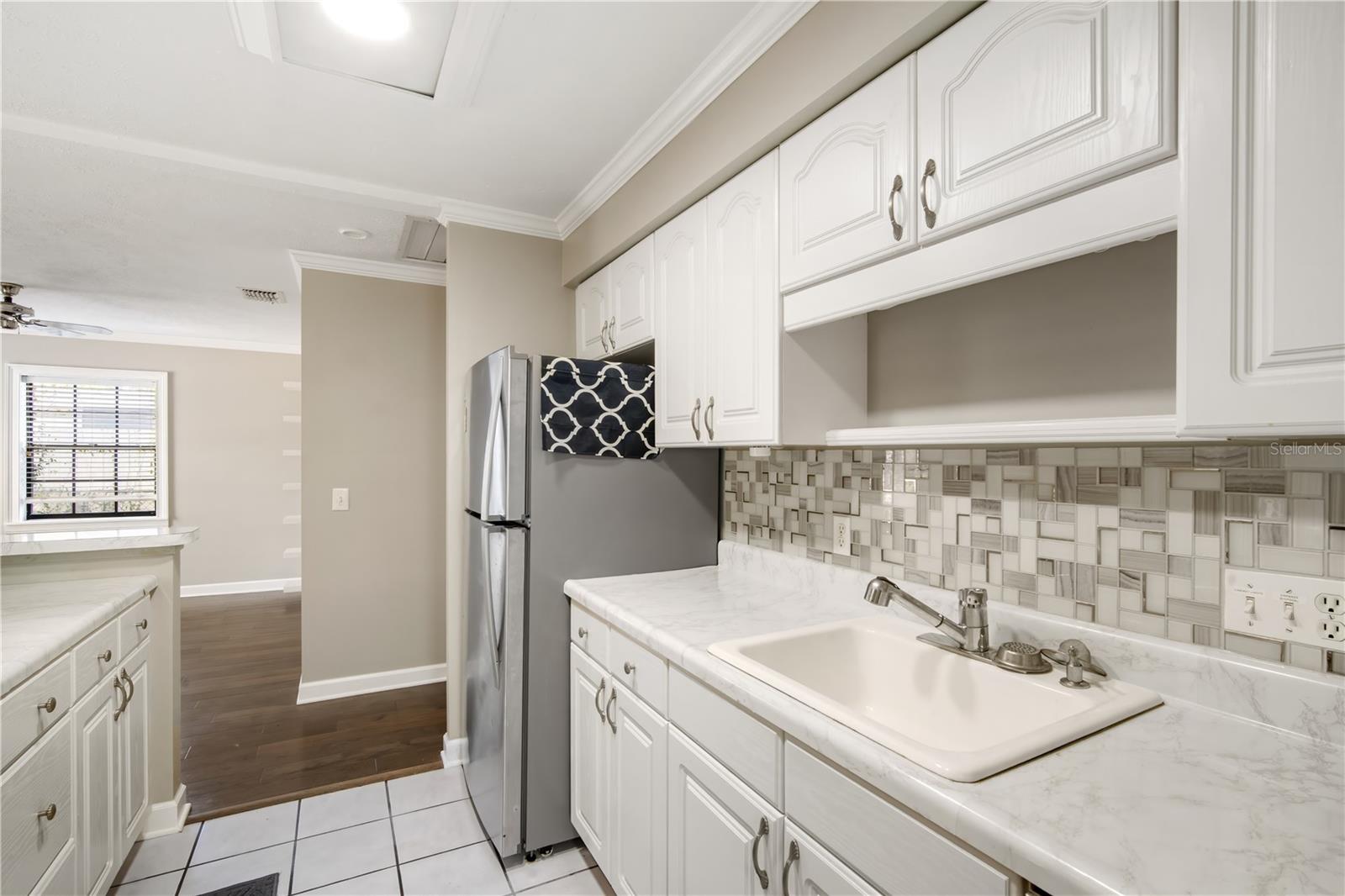 Image 10 of 24 For 3909 Iowa Avenue