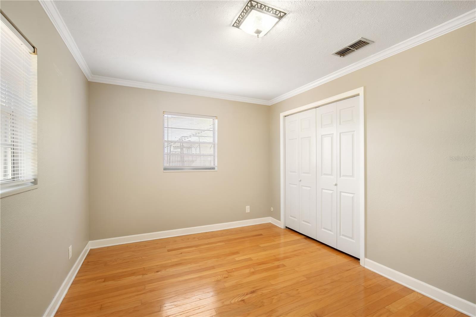 Image 15 of 24 For 3909 Iowa Avenue