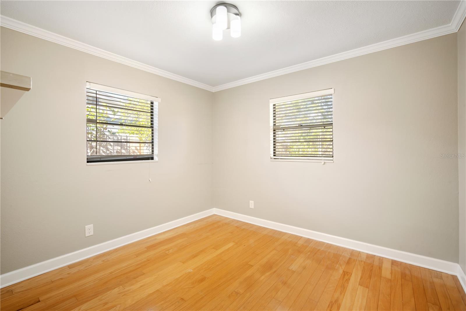 Image 16 of 24 For 3909 Iowa Avenue