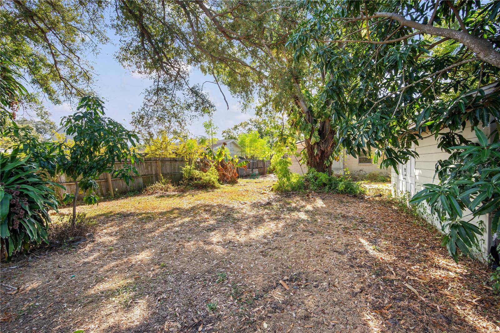 Image 23 of 24 For 3909 Iowa Avenue