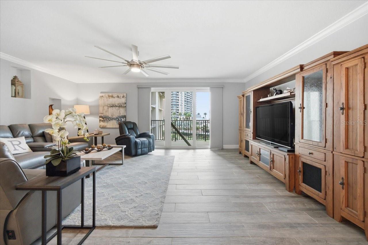 Image 10 of 55 For 1501 Gulf Boulevard 308