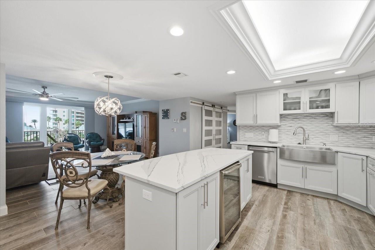 Image 17 of 55 For 1501 Gulf Boulevard 308