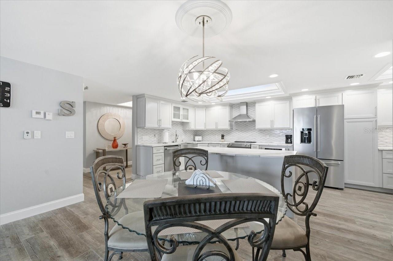 Image 24 of 55 For 1501 Gulf Boulevard 308