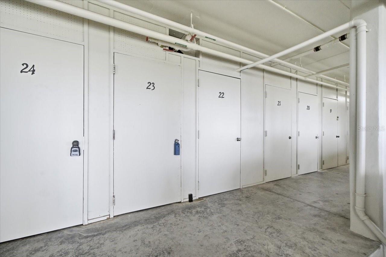 Image 38 of 55 For 1501 Gulf Boulevard 308