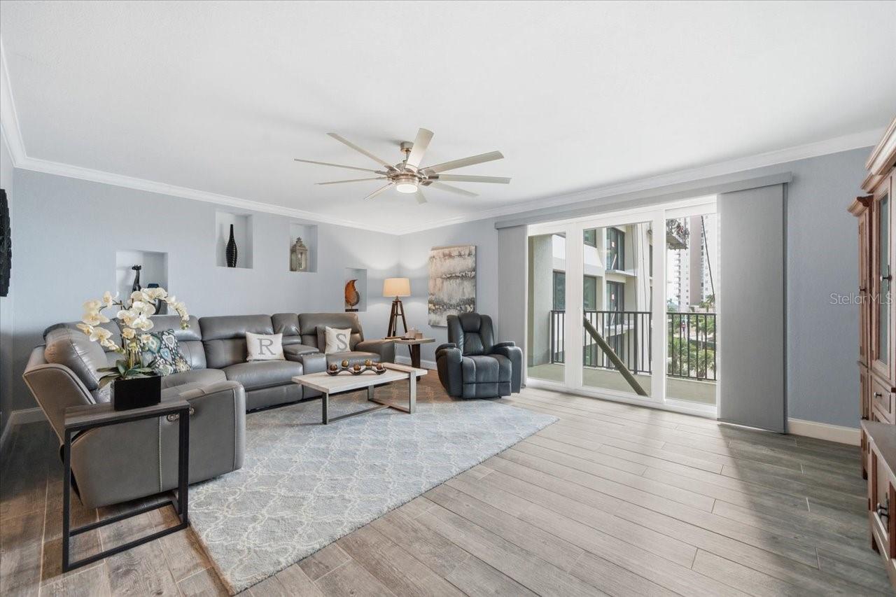 Image 6 of 55 For 1501 Gulf Boulevard 308