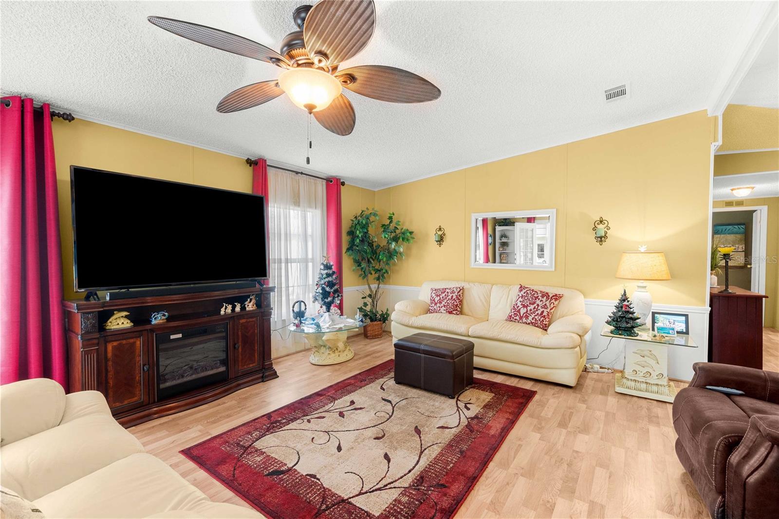 Image 13 of 56 For 5522 Mandan Street