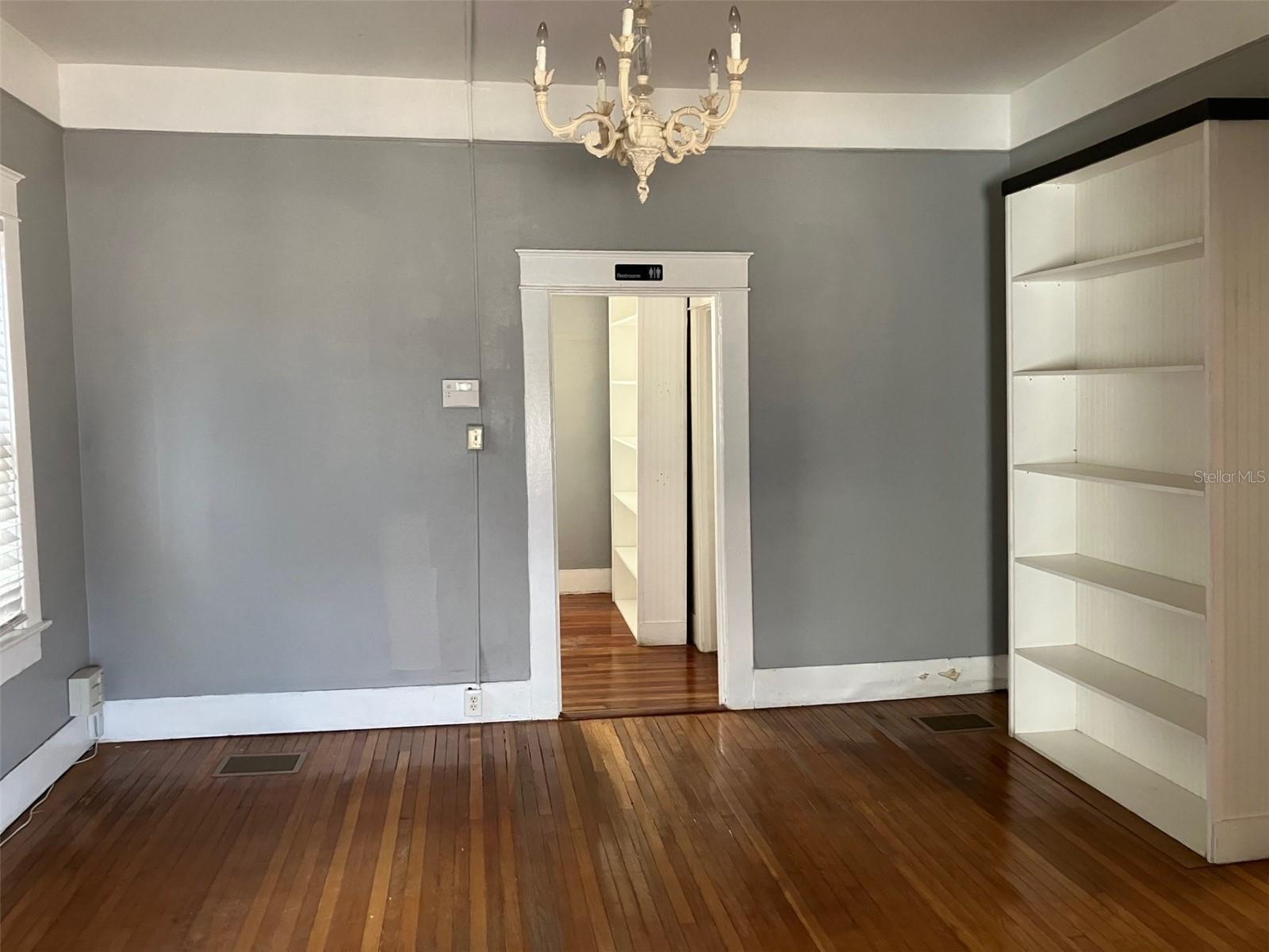 Image 3 of 9 For 2714 Macdill Avenue