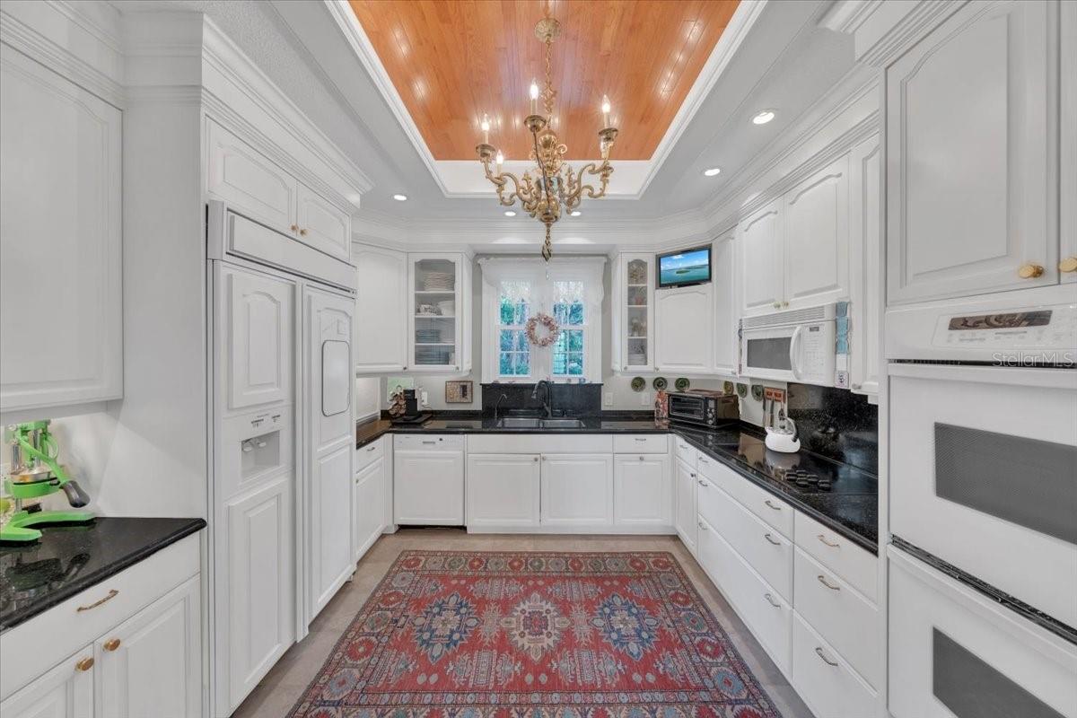 Image 20 of 76 For 6212 Bayshore Boulevard K