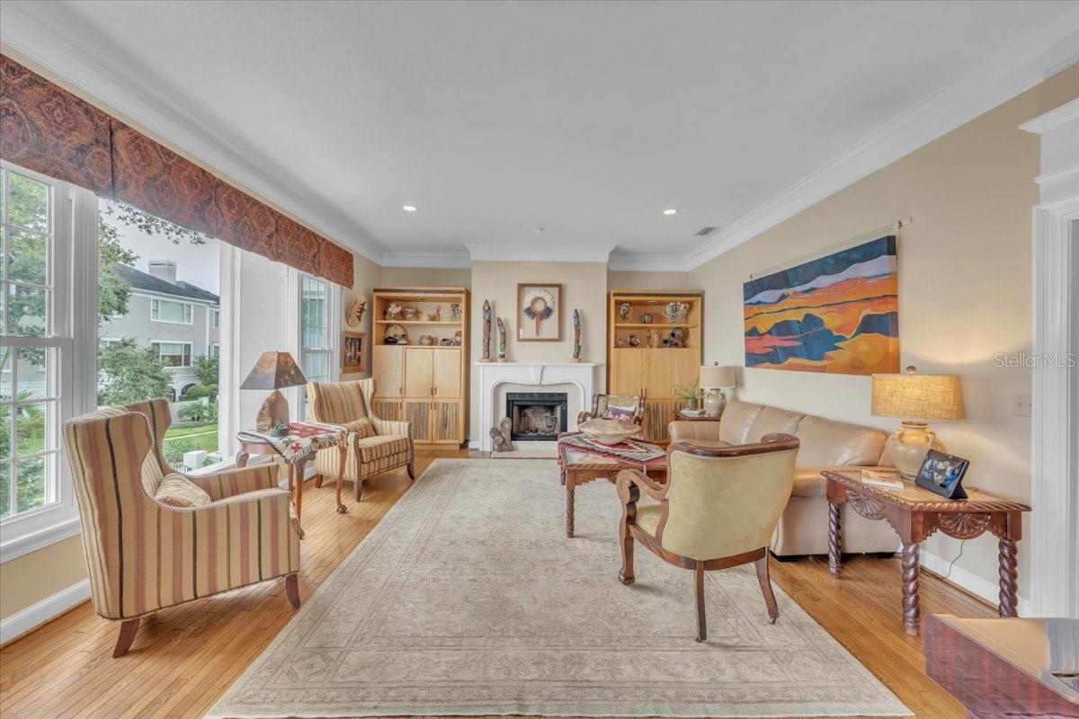 Image 29 of 76 For 6212 Bayshore Boulevard K