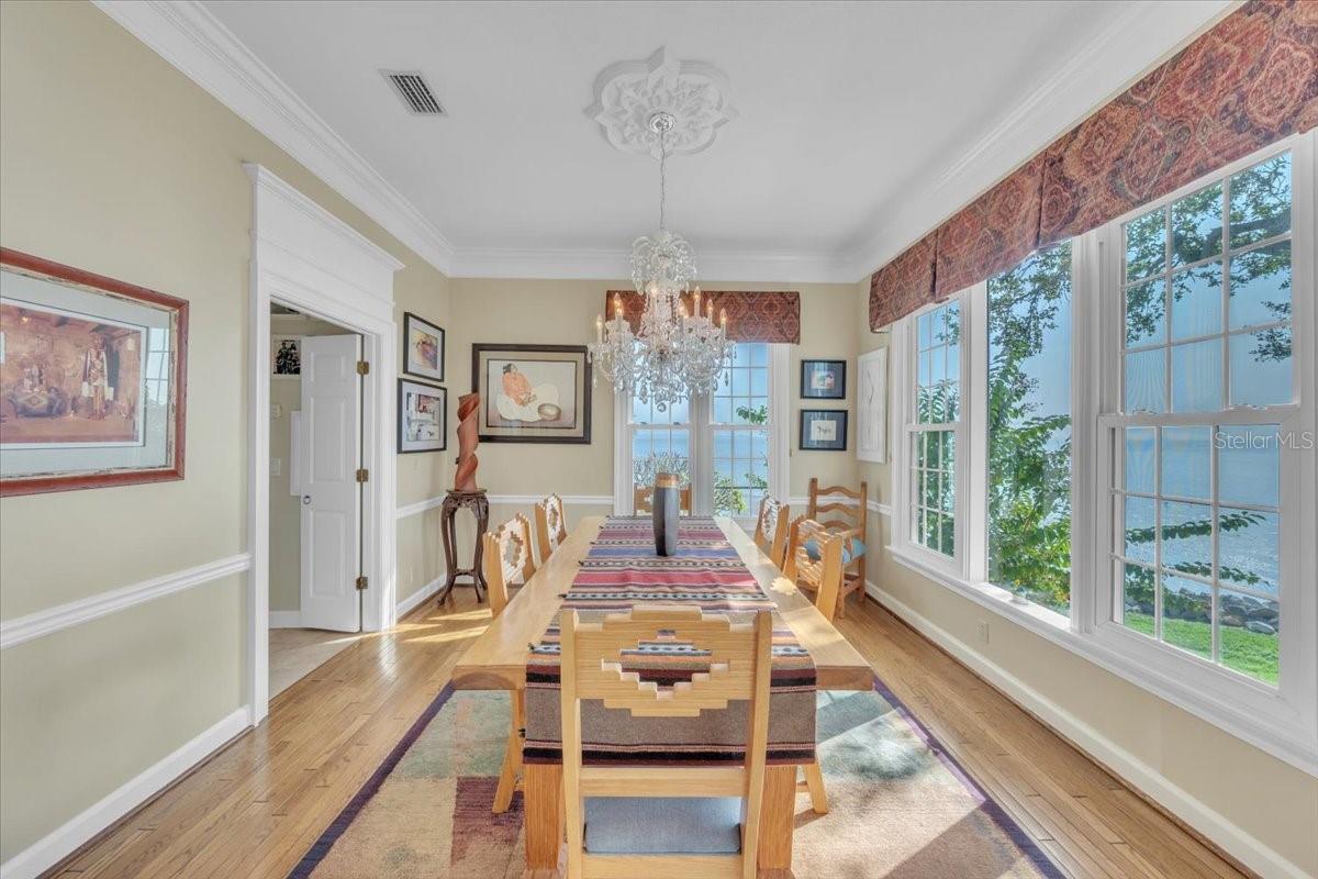 Image 35 of 76 For 6212 Bayshore Boulevard K