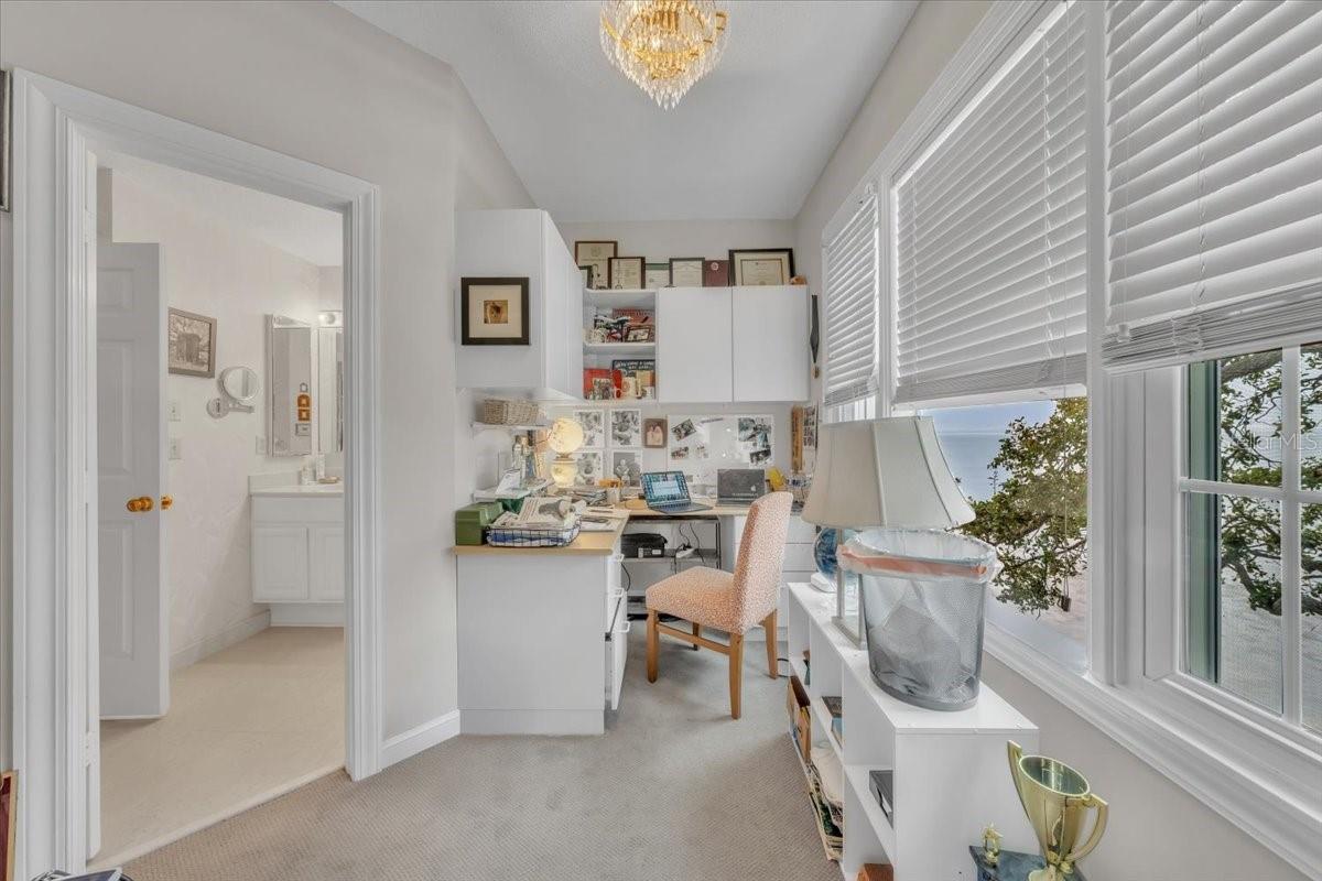 Image 54 of 76 For 6212 Bayshore Boulevard K