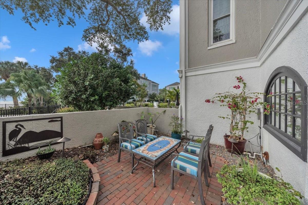 Image 58 of 76 For 6212 Bayshore Boulevard K