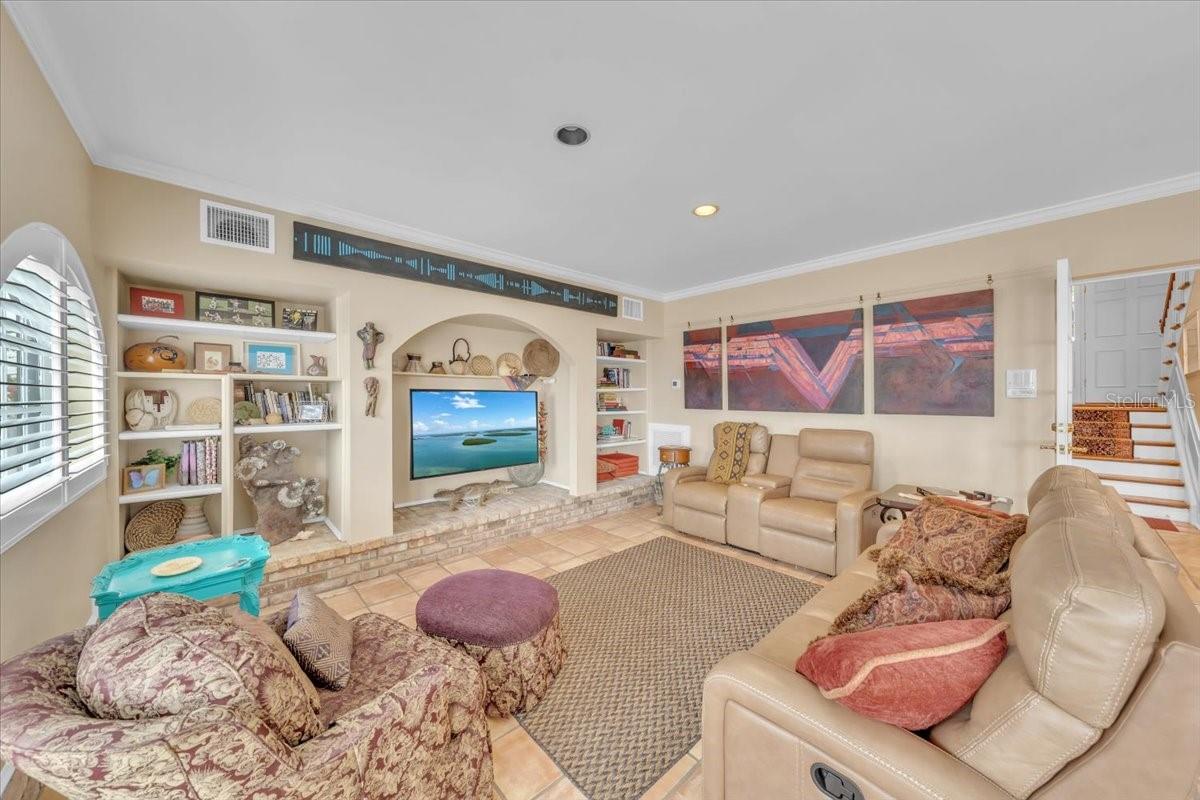 Image 6 of 76 For 6212 Bayshore Boulevard K