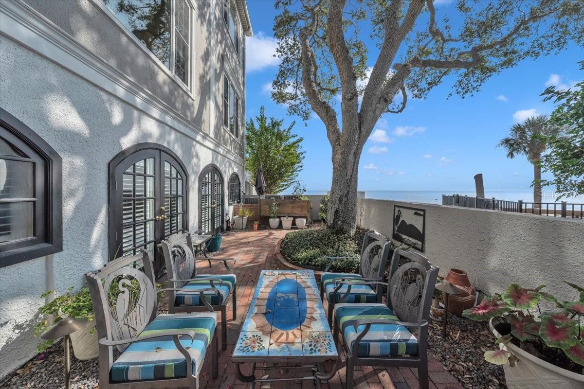 Image 61 of 76 For 6212 Bayshore Boulevard K