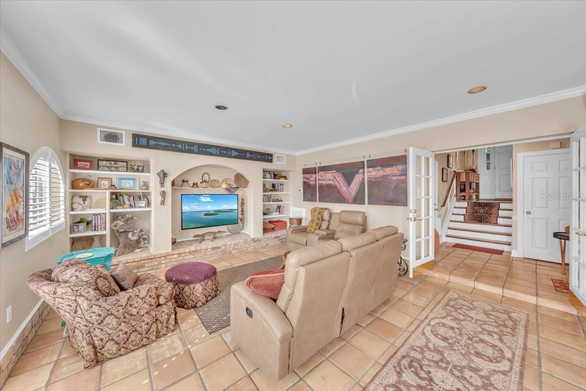 Image 7 of 76 For 6212 Bayshore Boulevard K