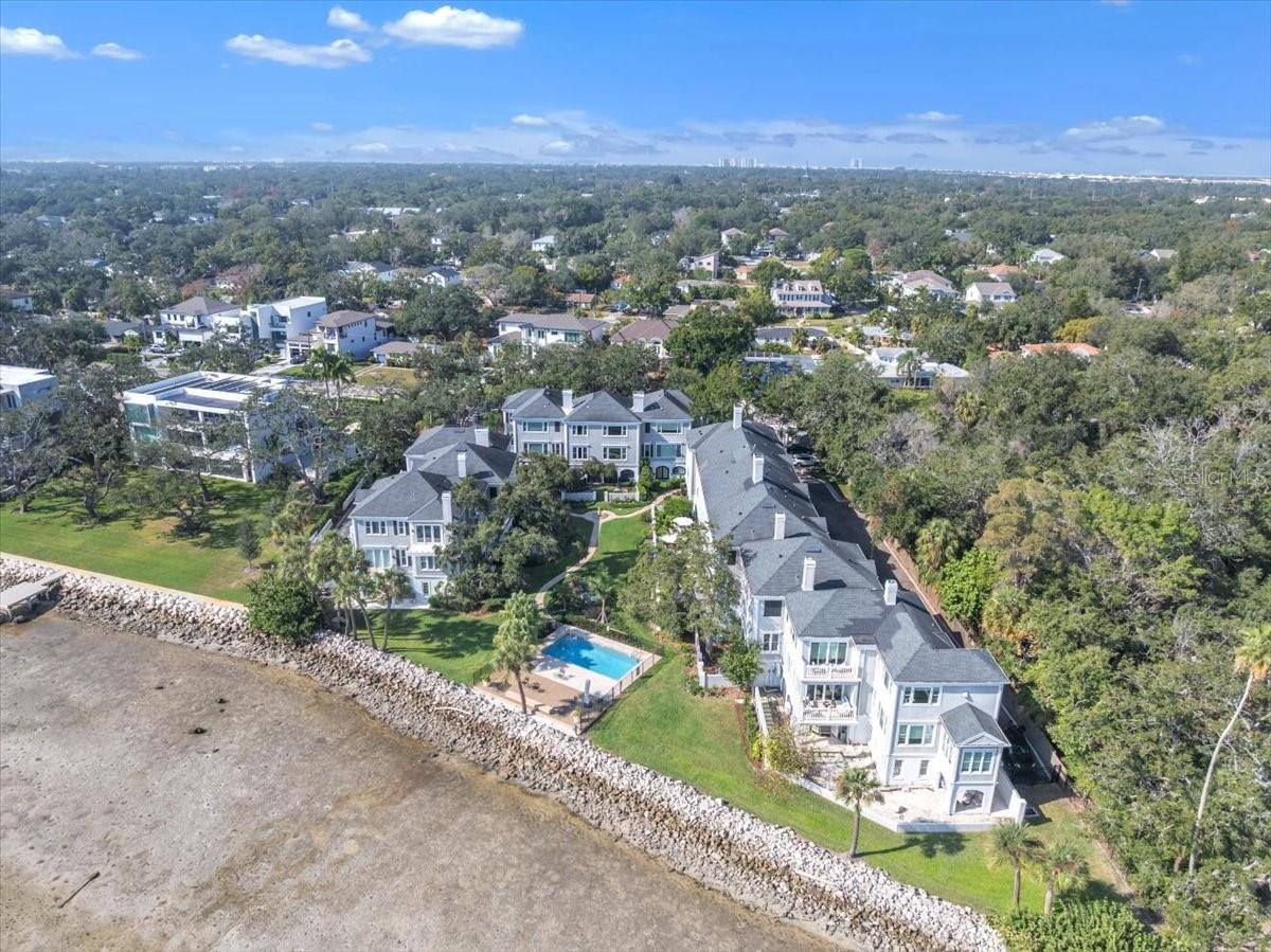 Image 70 of 76 For 6212 Bayshore Boulevard K