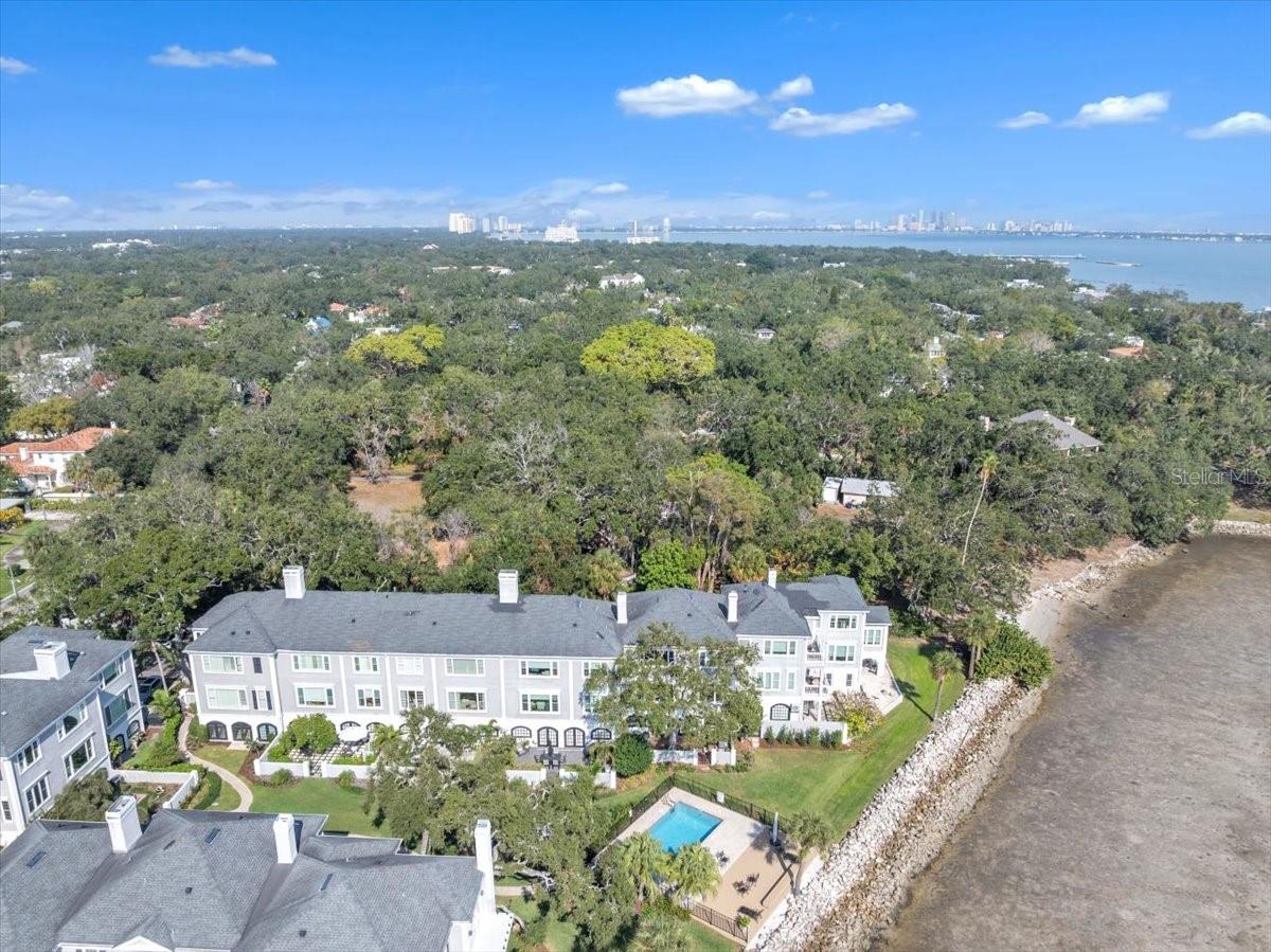 Image 71 of 76 For 6212 Bayshore Boulevard K