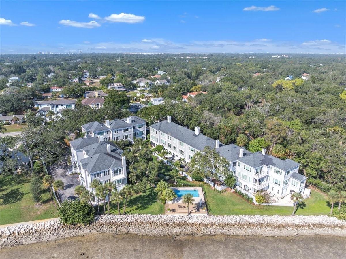 Image 72 of 76 For 6212 Bayshore Boulevard K