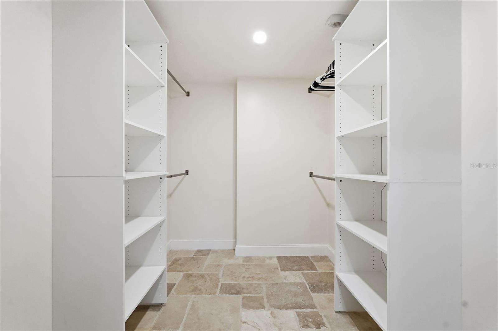 Image 15 of 35 For 36750 Us Highway 19 N 5-202