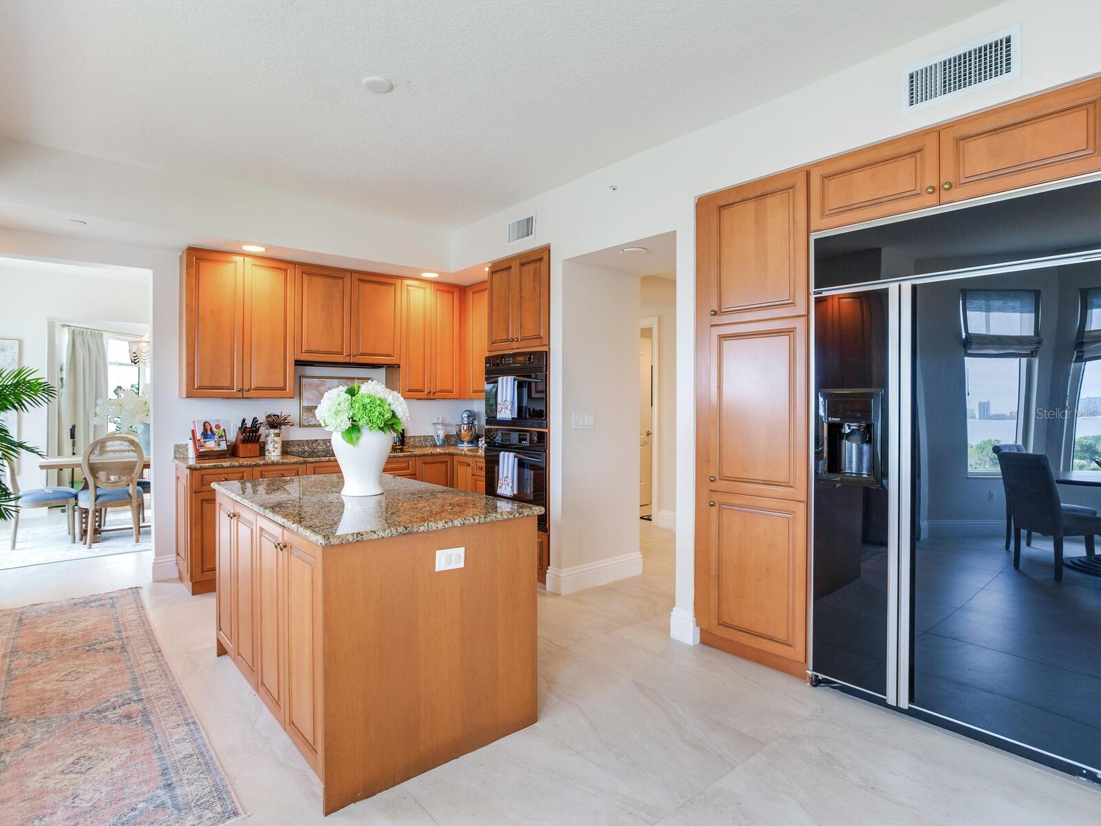 Image 23 of 99 For 4201 Bayshore Boulevard 604