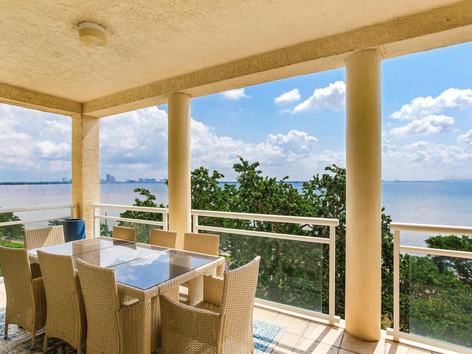 Image 27 of 99 For 4201 Bayshore Boulevard 604