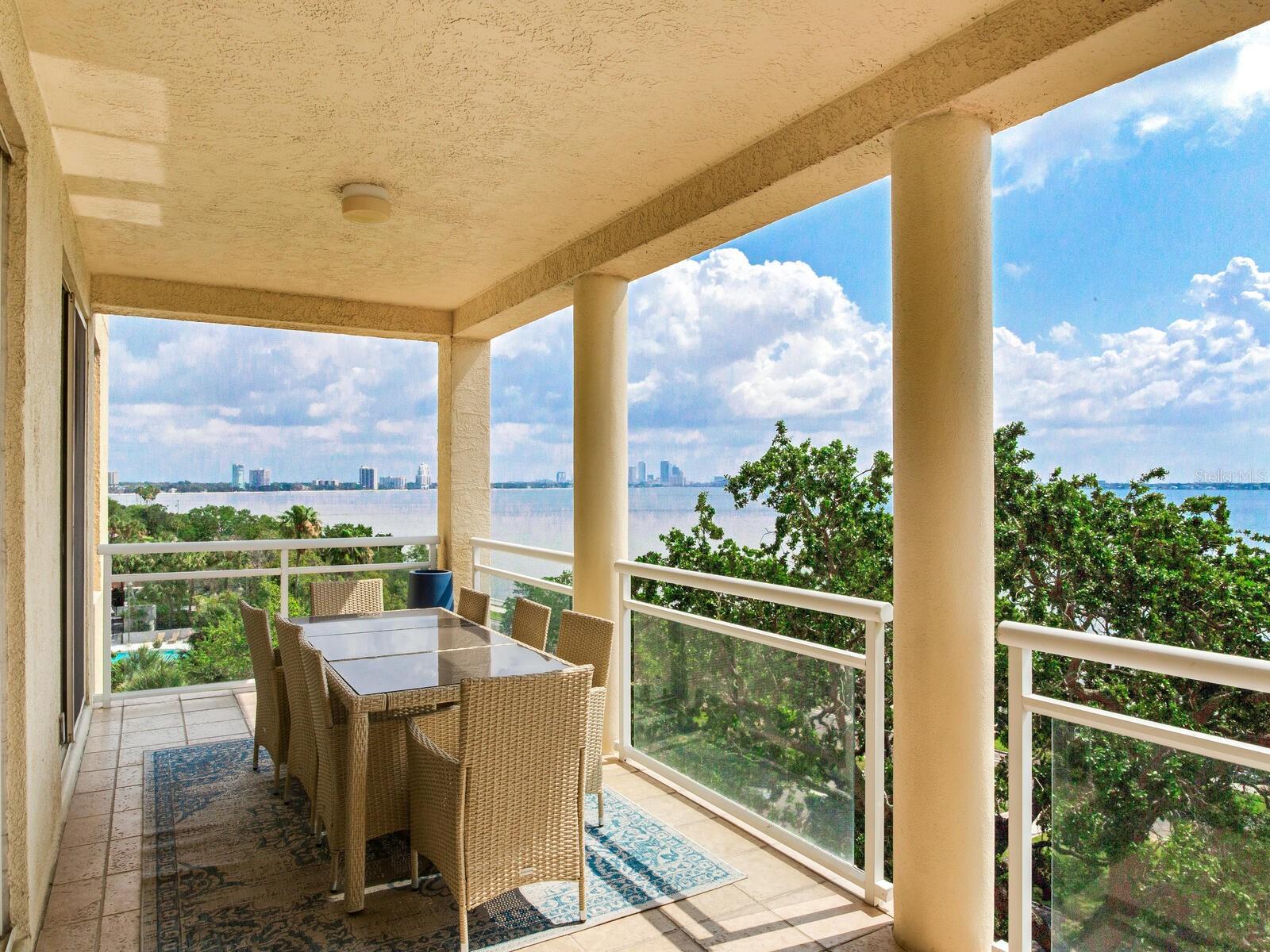 Image 28 of 99 For 4201 Bayshore Boulevard 604