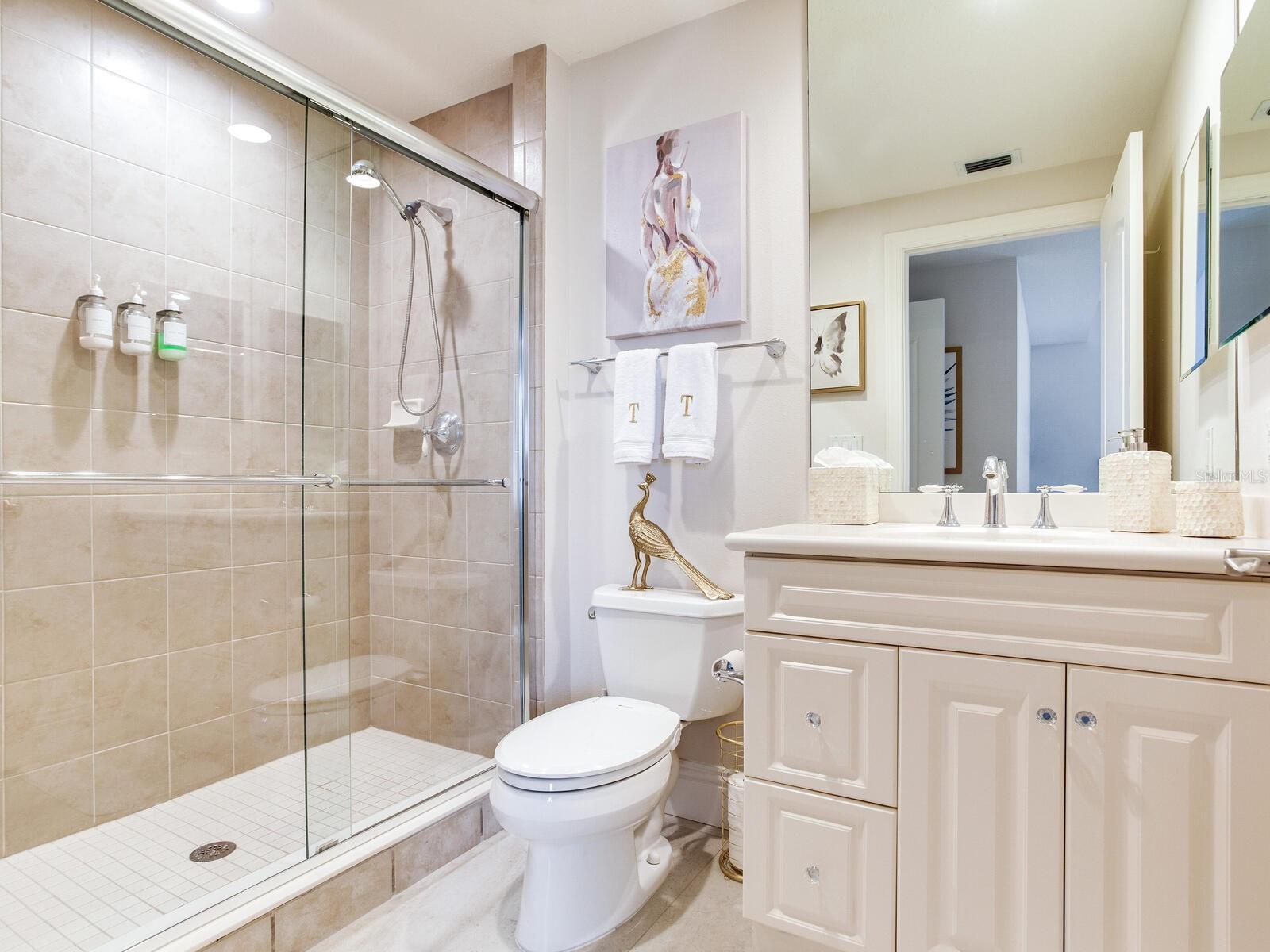 Image 55 of 99 For 4201 Bayshore Boulevard 604