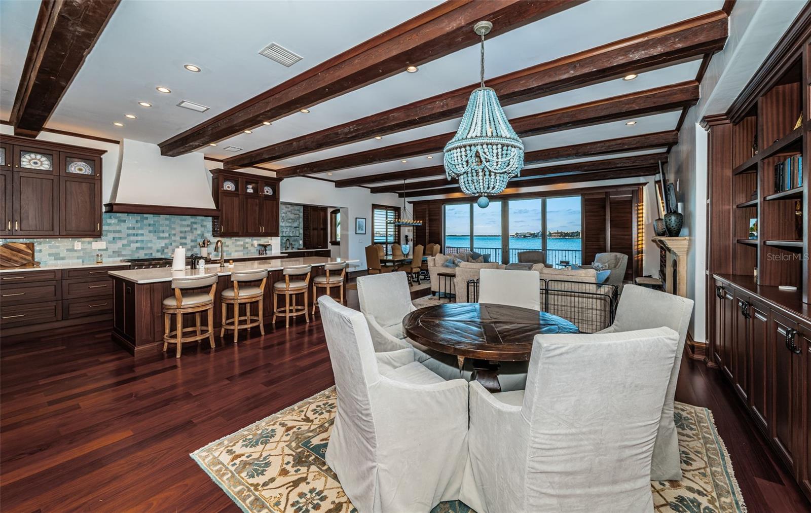 Listing photo id 25 for 1403 Pass A Grille Way