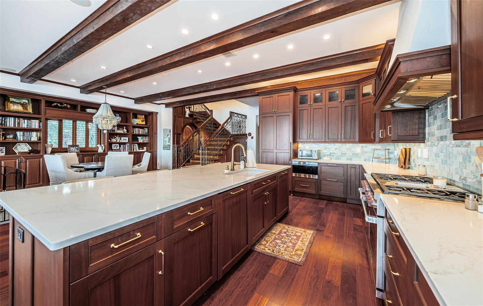 Listing photo id 33 for 1403 Pass A Grille Way