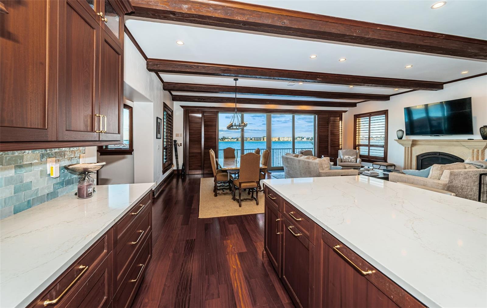 Listing photo id 36 for 1403 Pass A Grille Way