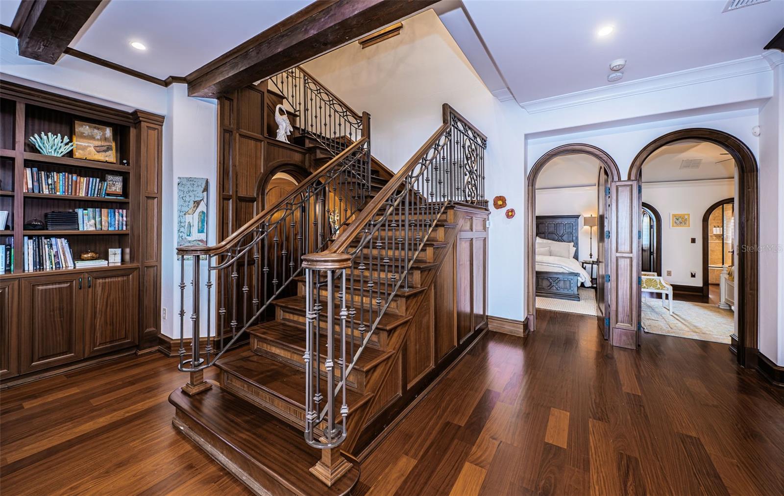 Listing photo id 40 for 1403 Pass A Grille Way