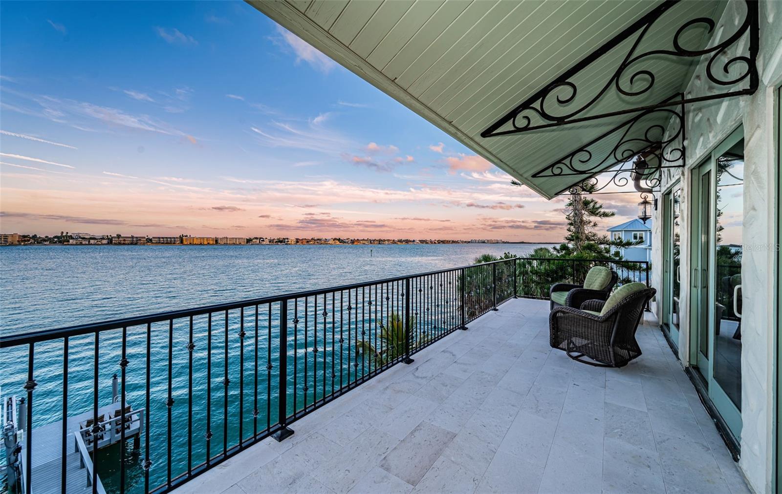 Listing photo id 50 for 1403 Pass A Grille Way