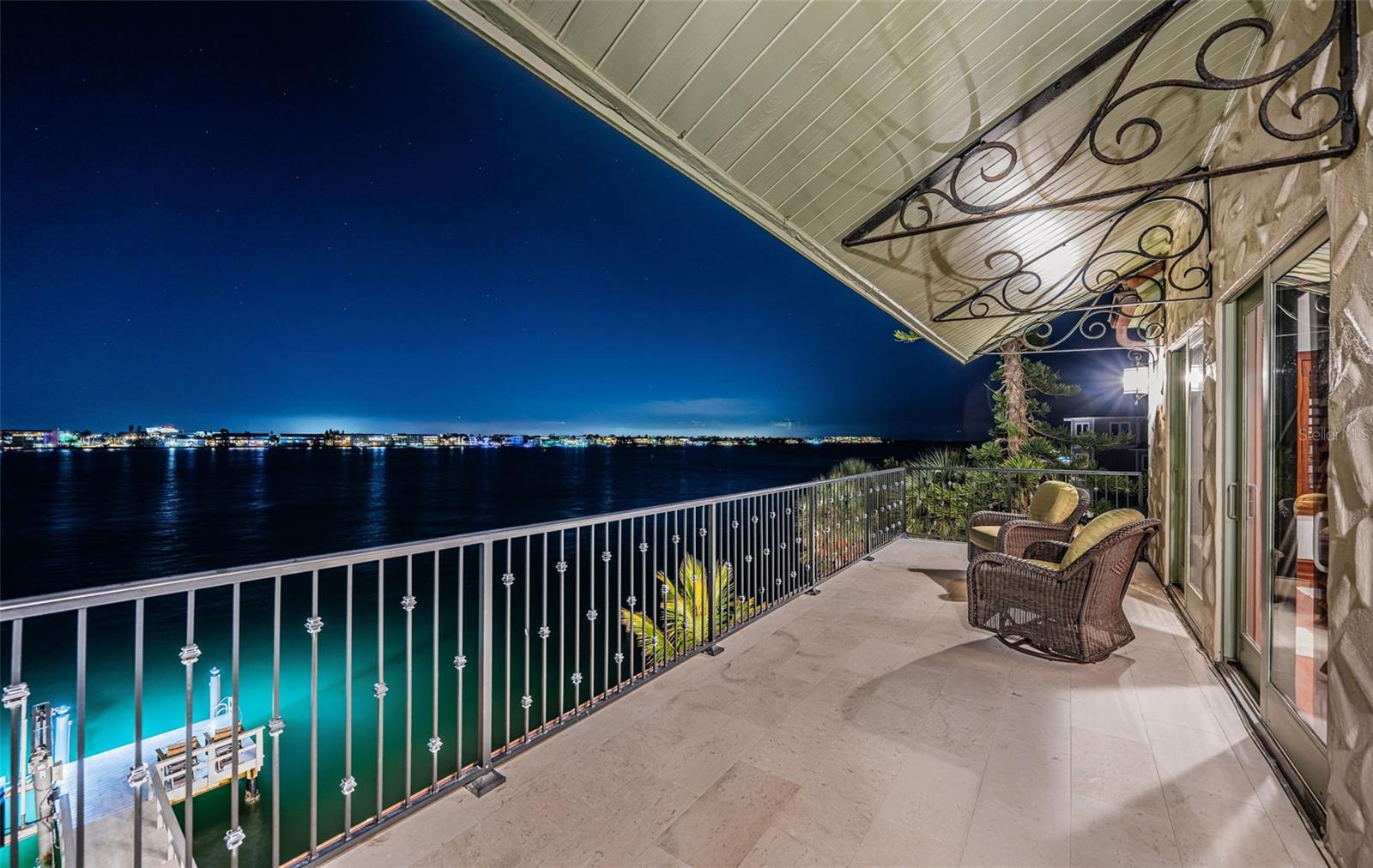 Listing photo id 54 for 1403 Pass A Grille Way