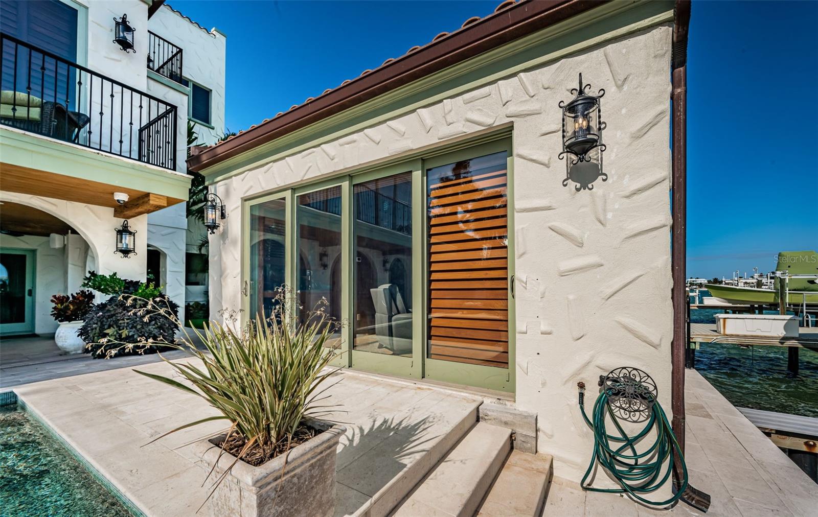 Listing photo id 79 for 1403 Pass A Grille Way