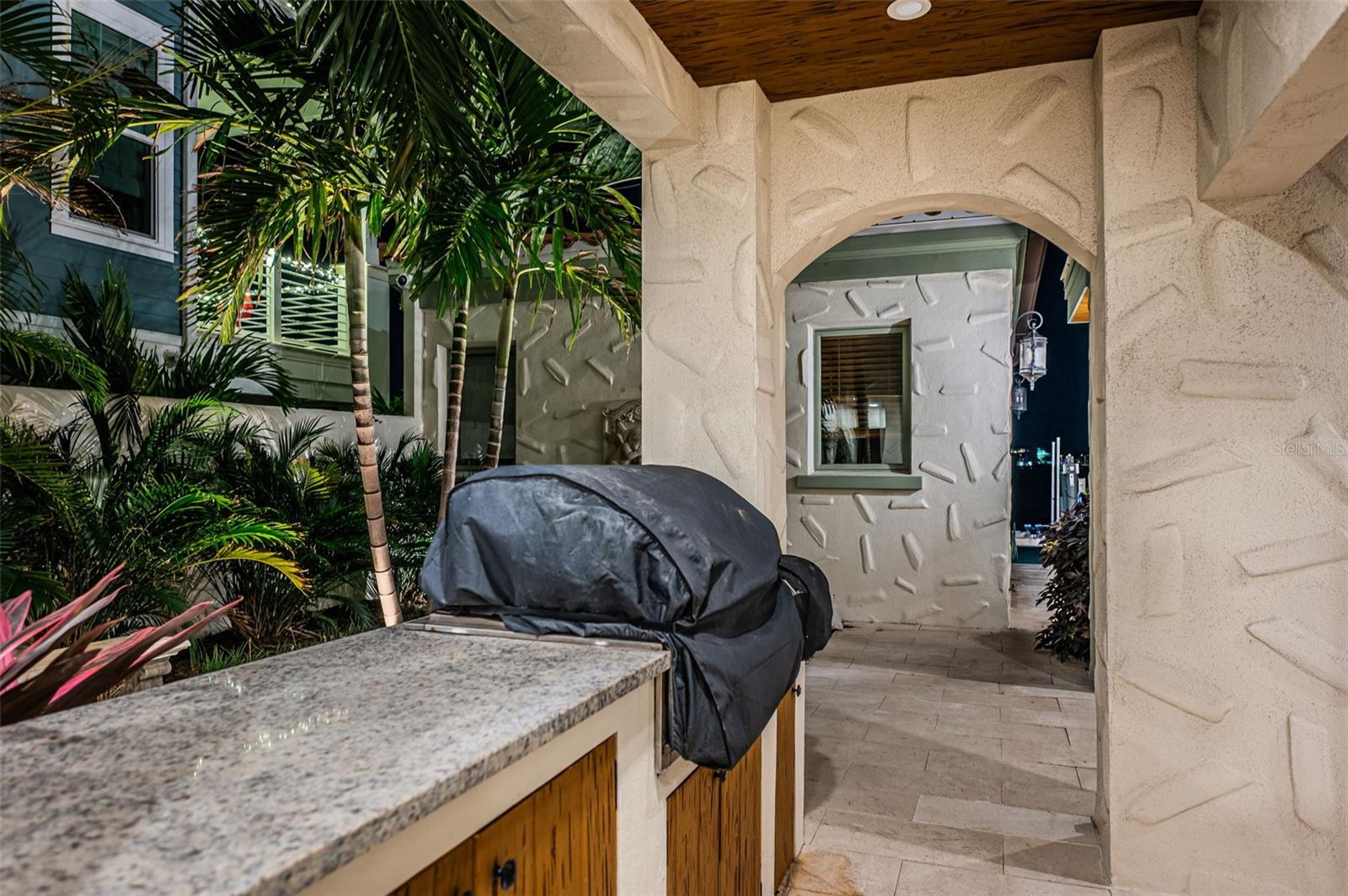 Listing photo id 82 for 1403 Pass A Grille Way