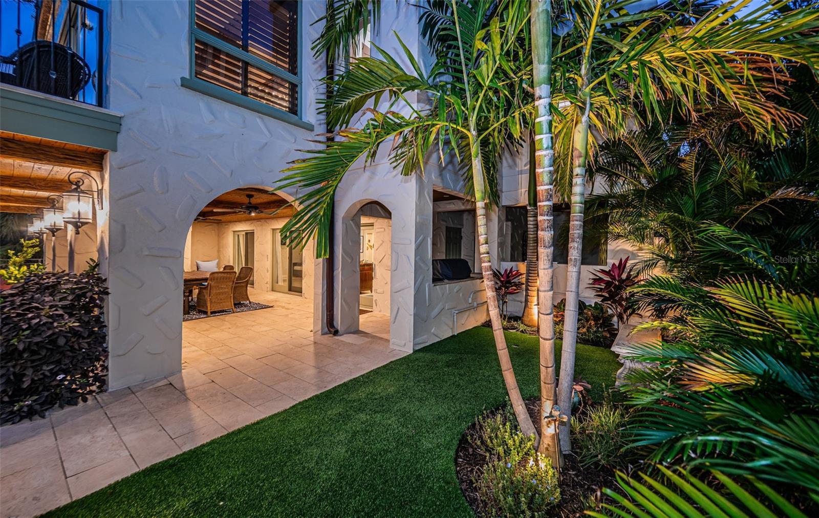 Listing photo id 83 for 1403 Pass A Grille Way